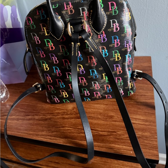 Dooney & Bourke - Picture 6 of 12